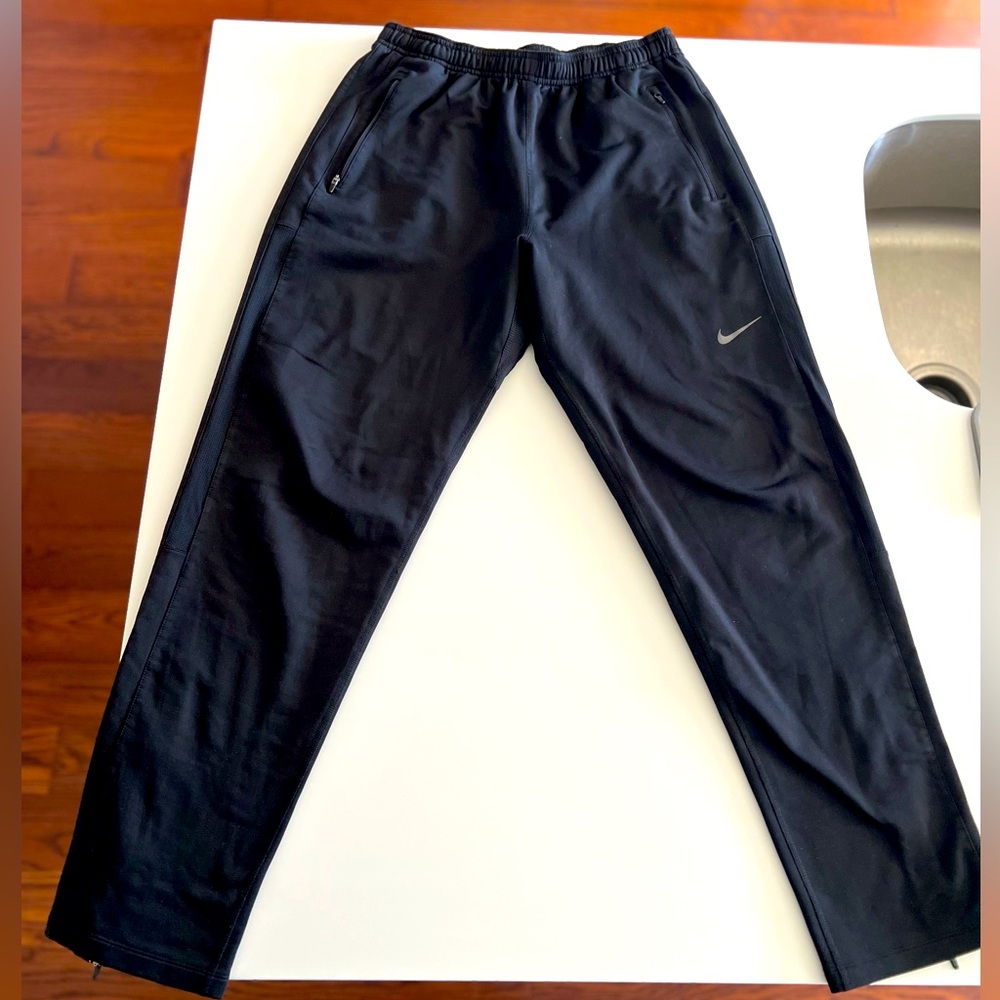 Men’s Nike dri fit running pants size large